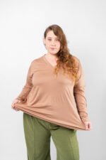 CAMISETA CUELLO "V" - Imagen 9