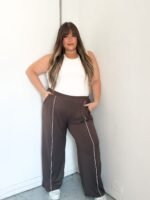 PANTALON CON LINEAS - Imagen 3