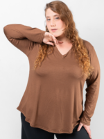 CAMISETA CUELLO "V" - Imagen 5